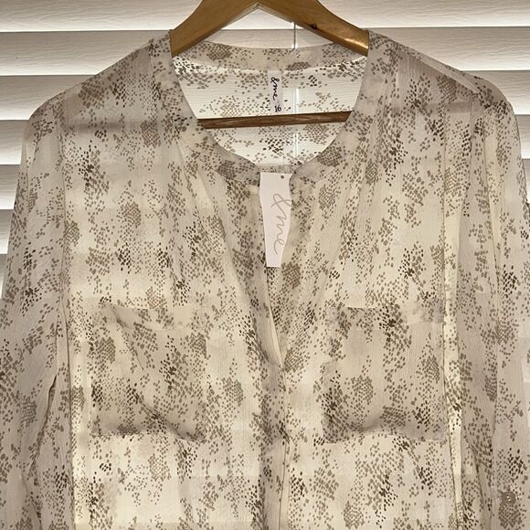 &me 14 Python Snake Print V Neck Button Down Sheer Career Blouse - Picture 3 of 10